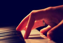 诺丁汉森林点球险胜英甲球队 晋级足总杯16强.